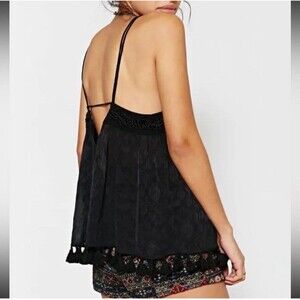 Ecoté Siberian Flowy Embroidered Bead Embellished‎ Tassel Strappy Size Small